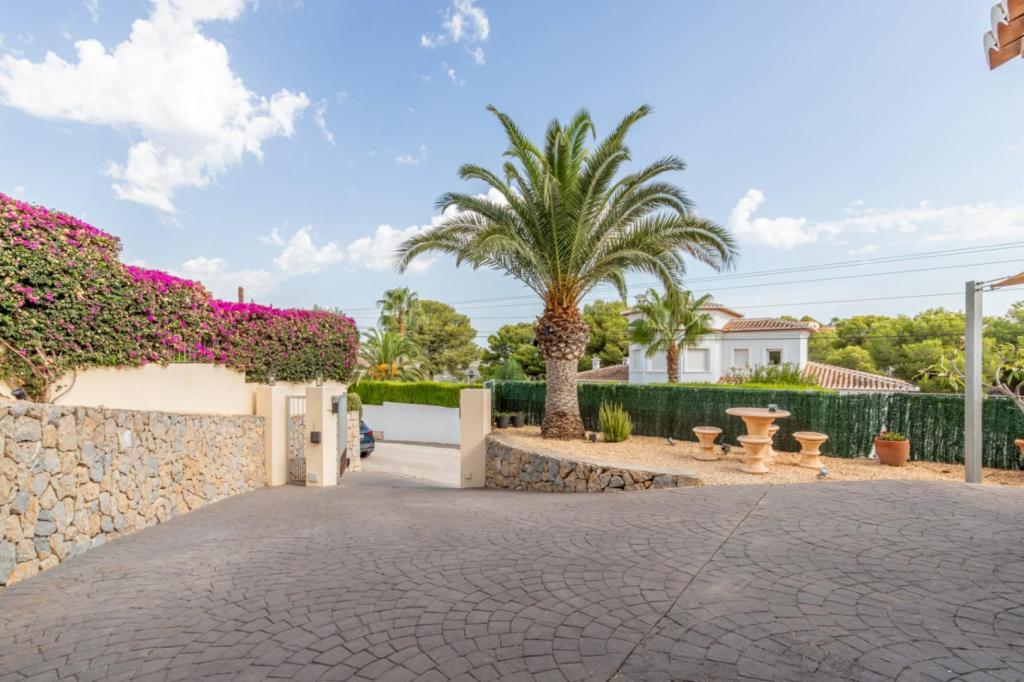 3 bed villas in Moraira