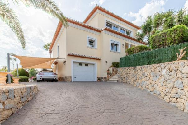 3 bed villas in Moraira