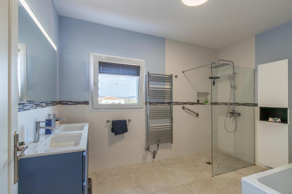 3 bed villas in Moraira