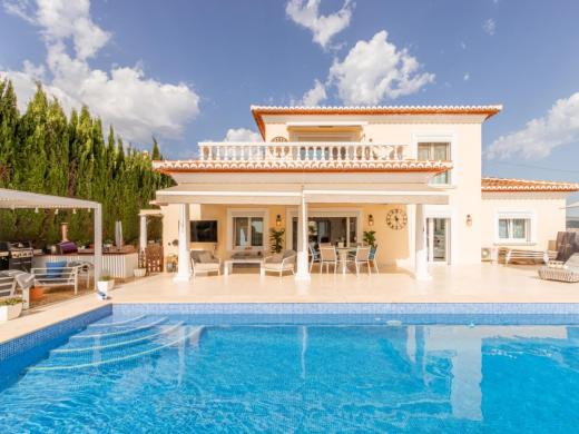 3 bed villas in Moraira