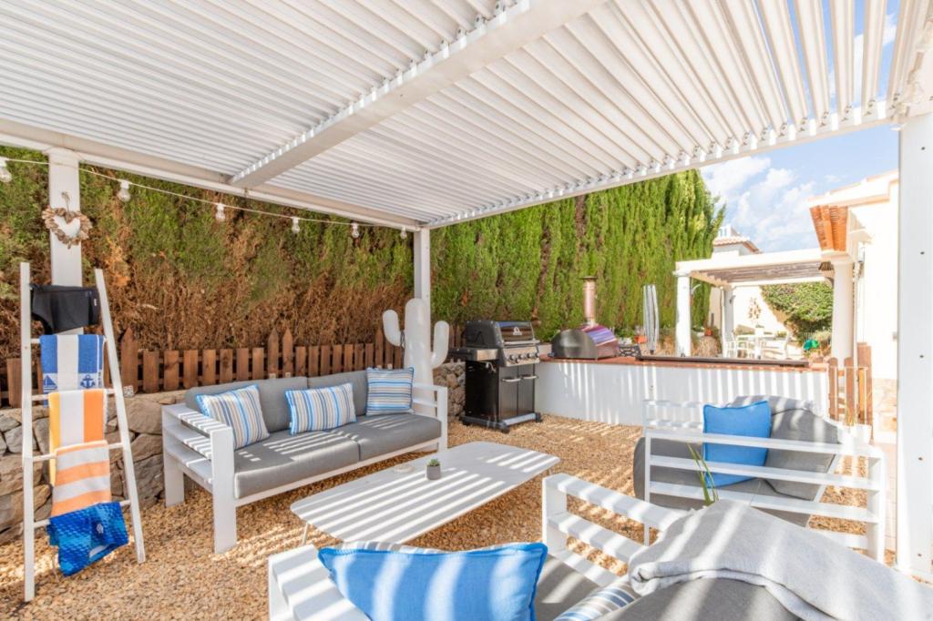 3 bed villas in Moraira