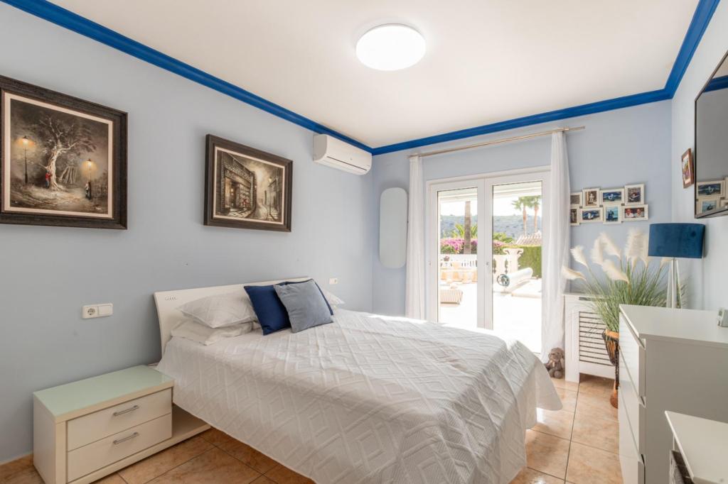 3 bed villas in Moraira