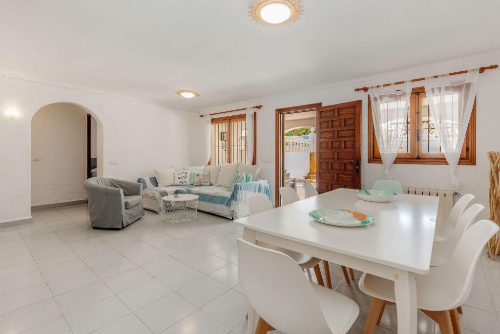 7 bed villas in Moraira