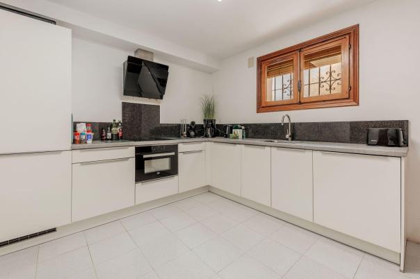 7 bed villas in Moraira