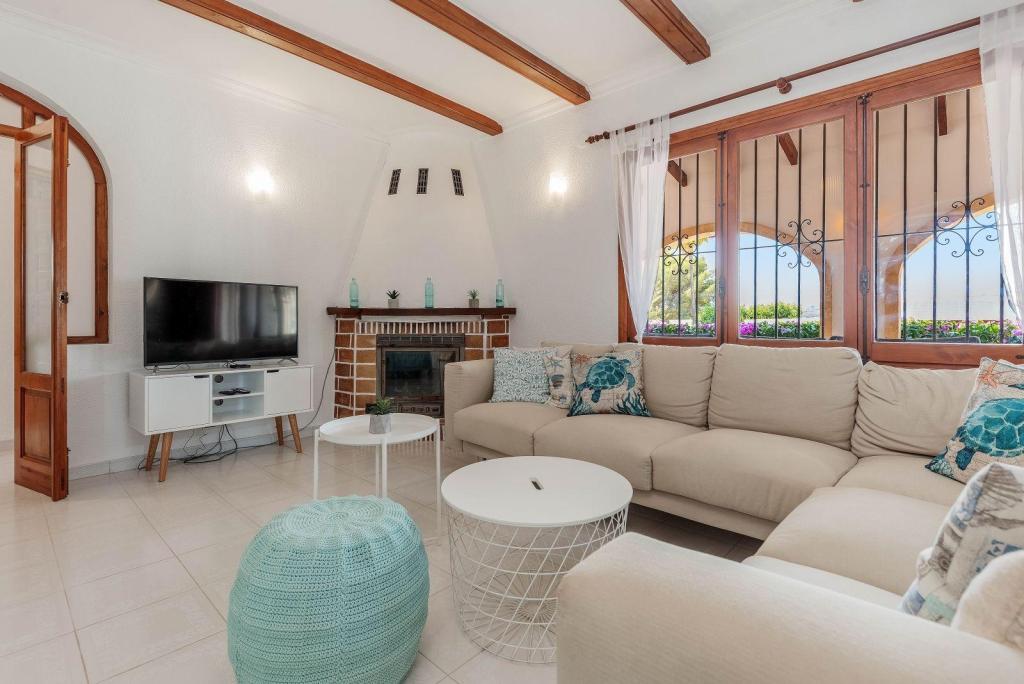 7 bed villas in Moraira