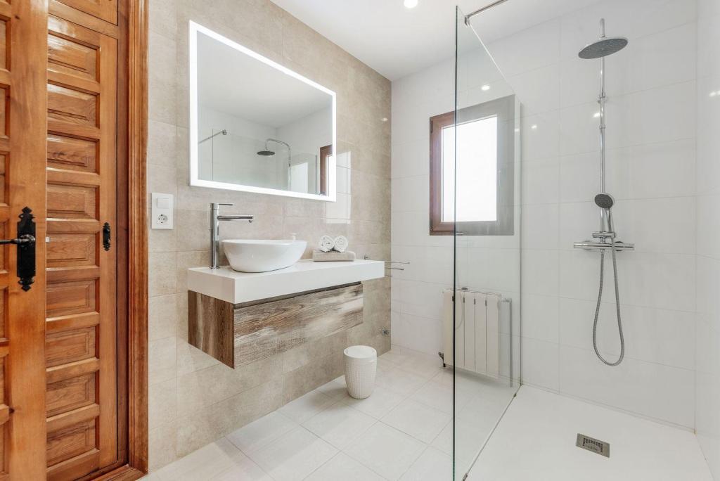 7 bed villas in Moraira