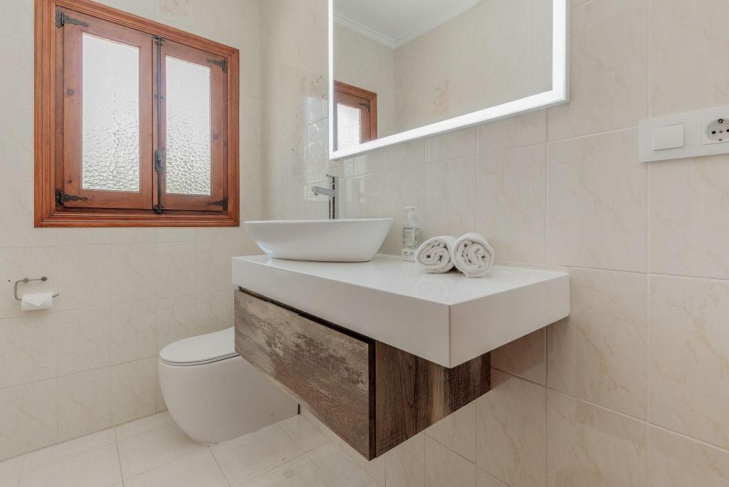 7 bed villas in Moraira