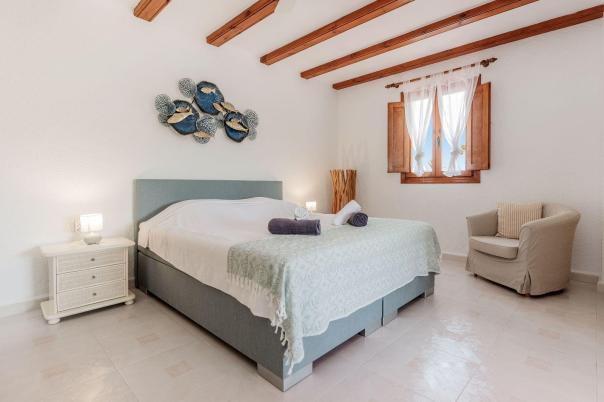 7 bed villas in Moraira