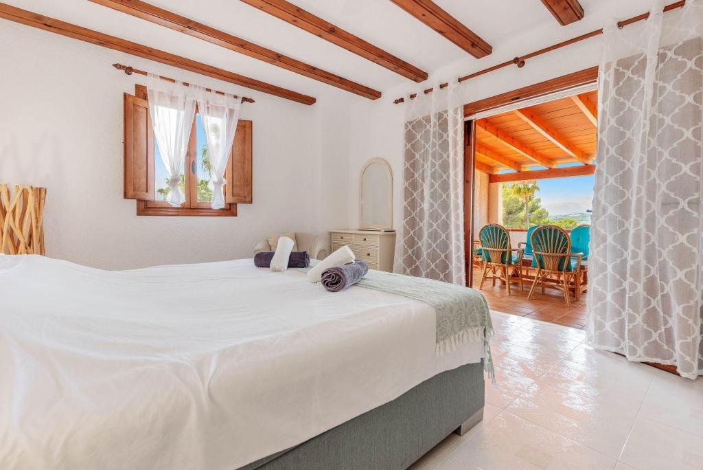 7 bed villas in Moraira