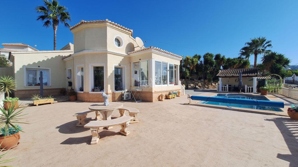 3 bed villa in Moraira