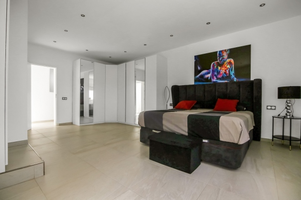 5 bed villa in Moraira