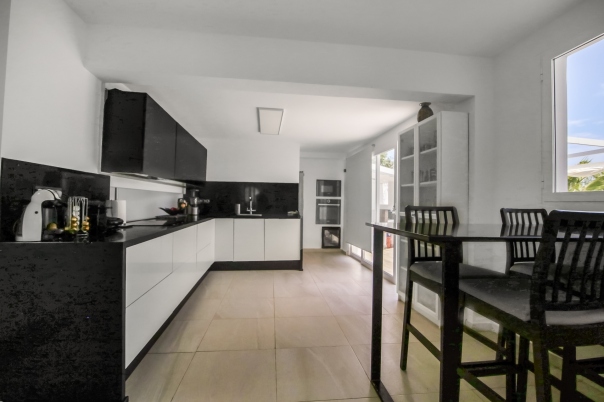 5 bed villa in Moraira