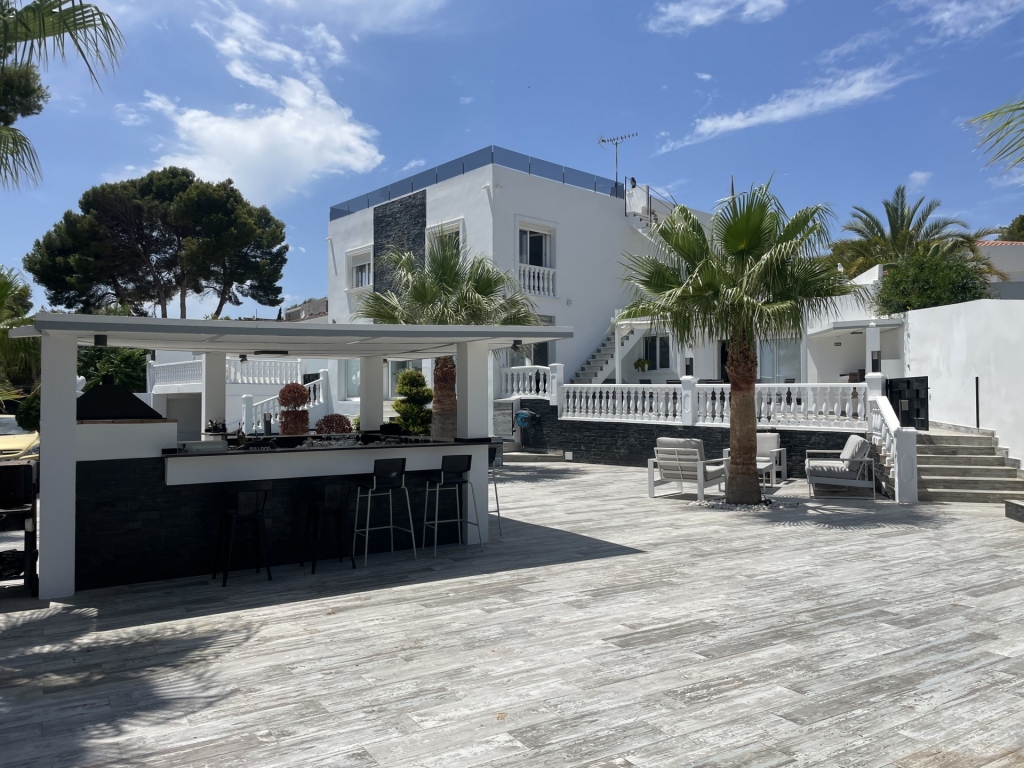 5 bed villa in Moraira