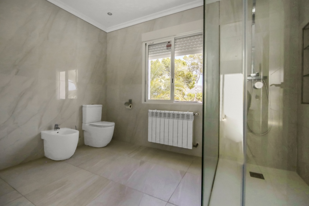 5 bed villa in Moraira