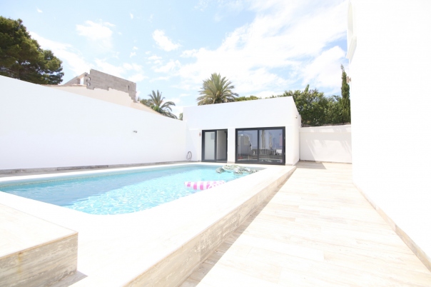 5 bed villa in Moraira
