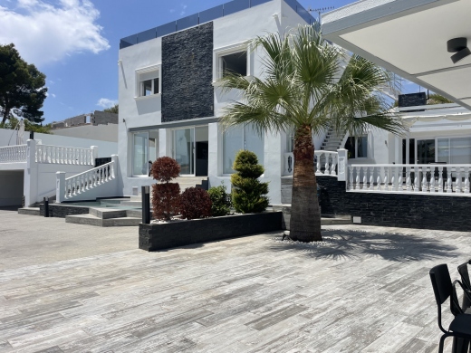 5 bed villa in Moraira