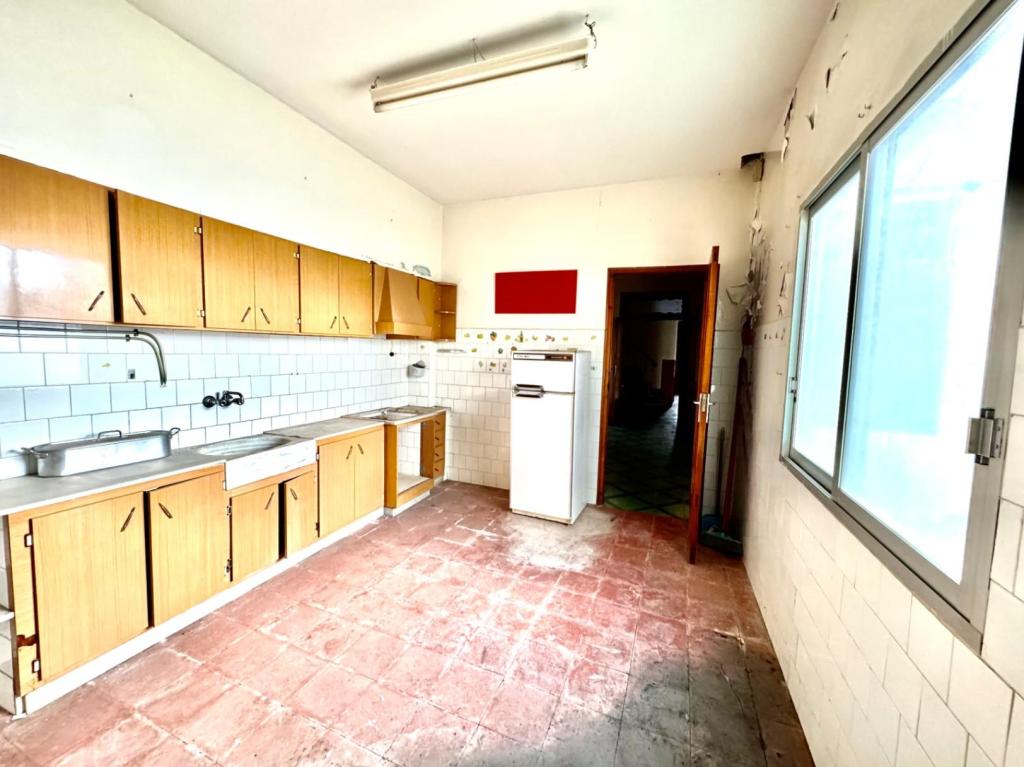 7 bed town_house in Pego