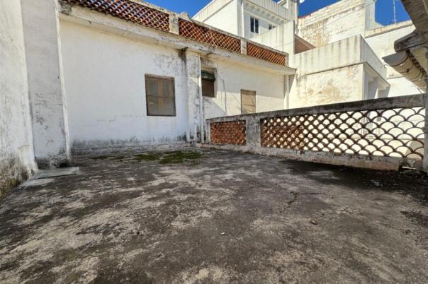 7 bed town_house in Pego