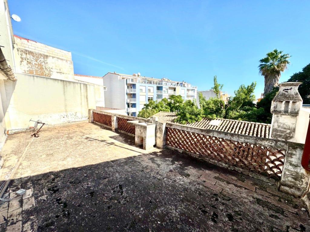 7 bed town_house in Pego