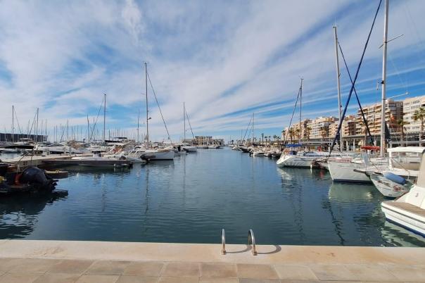3 bed apartment in Santa Pola