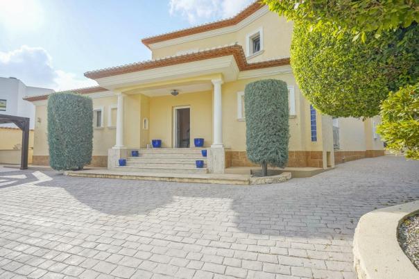 4 bed villa in Benissa