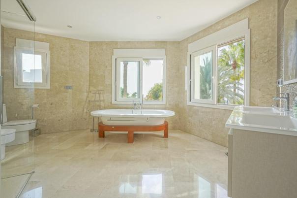4 bed villa in Benissa