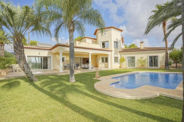 4 bed villa in Benissa