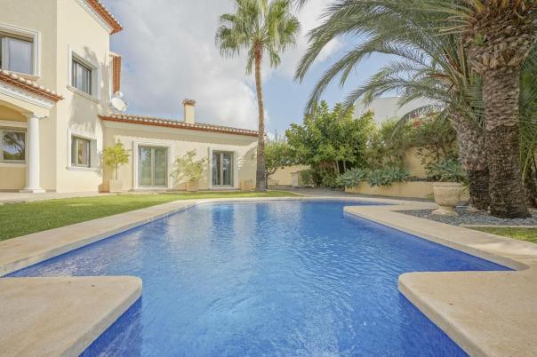 4 bed villa in Benissa