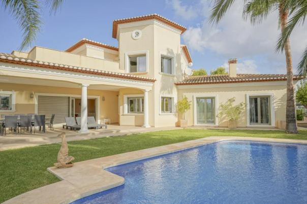 4 bed villa in Benissa