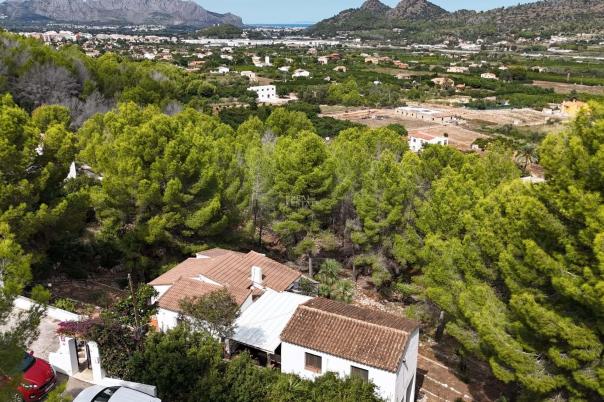 4 bed villa in Pedreguer