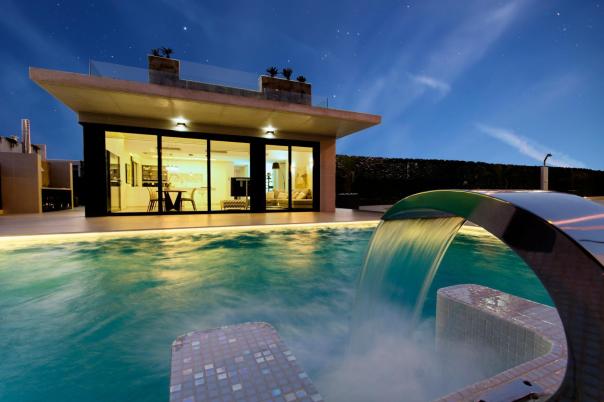 4 bed villa in Orihuela Costa