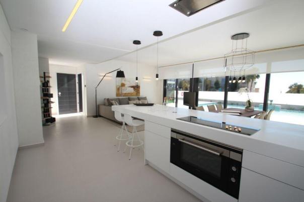 4 bed villa in Orihuela Costa