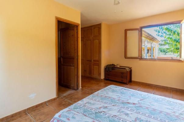 6 bed villa in Pedreguer