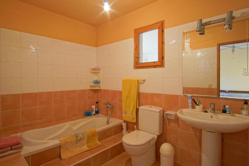 6 bed villa in Pedreguer