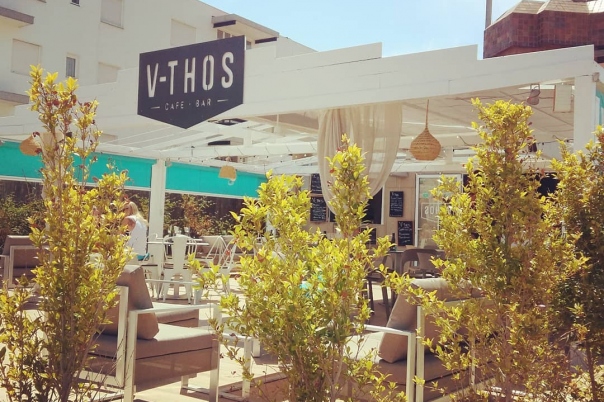 V-THOS Cafe