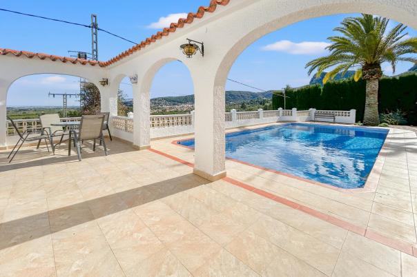 4 bed villa in Orba