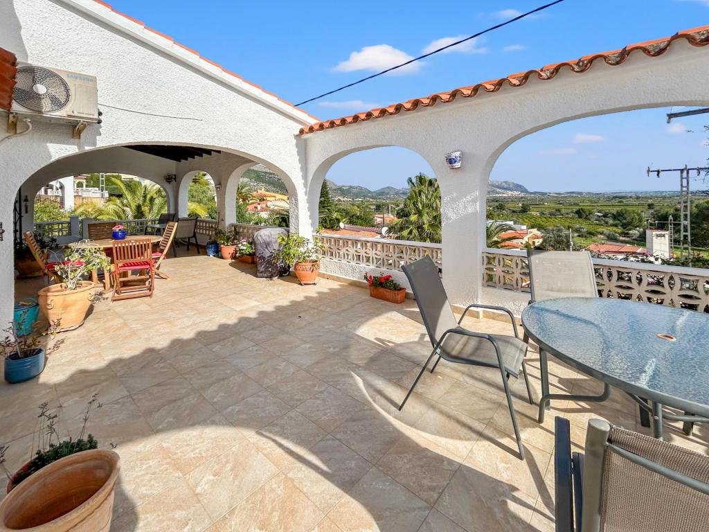 4 bed villa in Orba