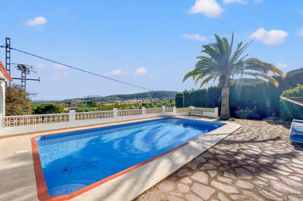 4 bed villa in Orba