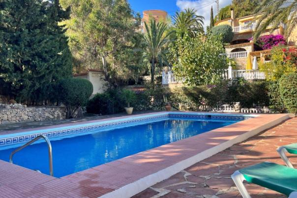 5 bed villa in Calpe