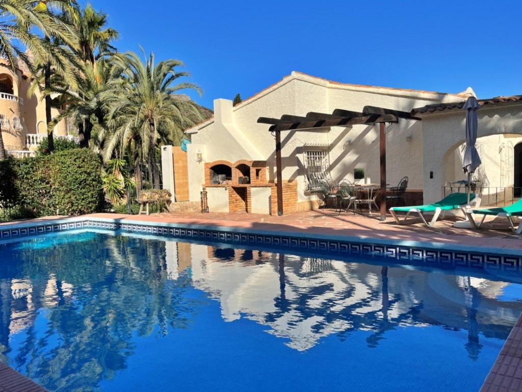 5 bed villa in Calpe