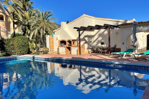 5 bed villa in Calpe