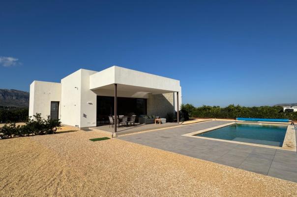 3 bed villa in Beniarbeig
