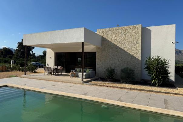 3 bed villa in Beniarbeig