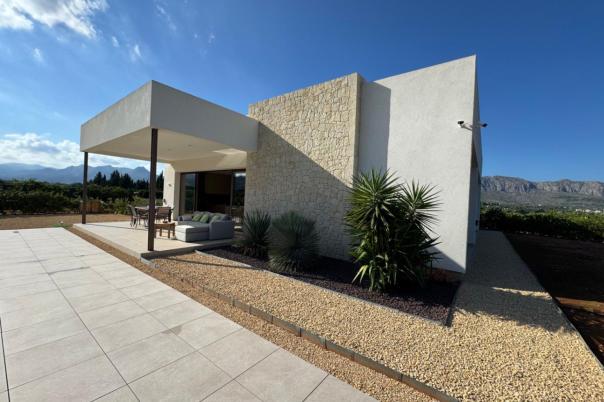 3 bed villa in Beniarbeig