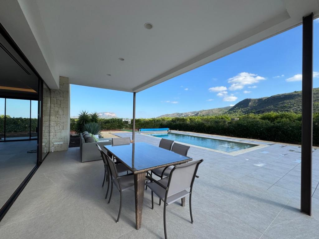 3 bed villa in Beniarbeig