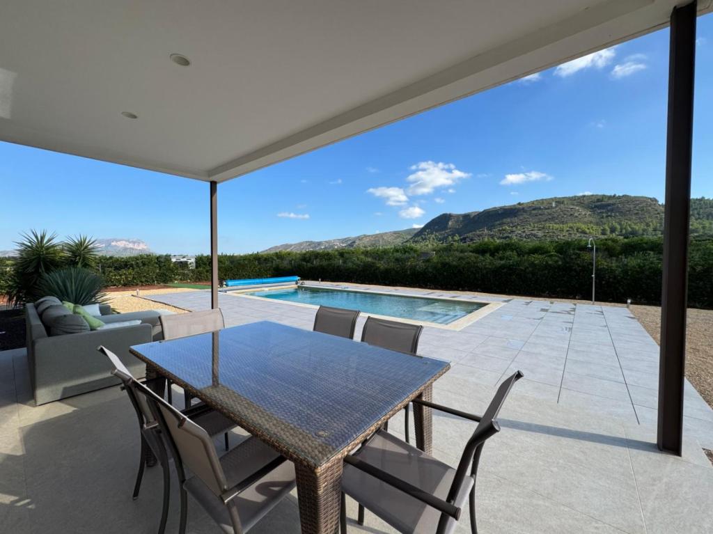 3 bed villa in Beniarbeig