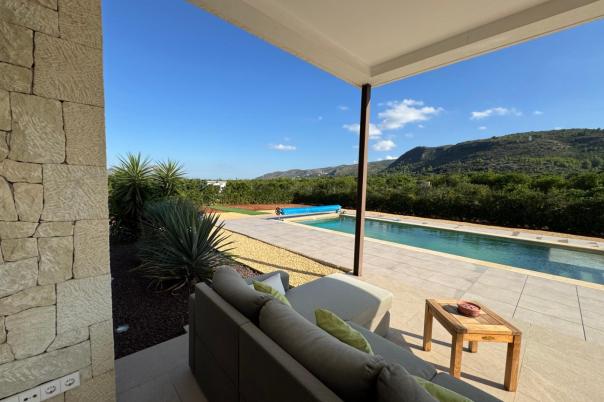 3 bed villa in Beniarbeig