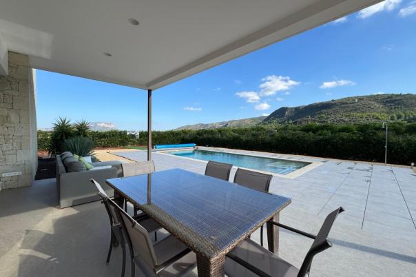 3 bed villa in Beniarbeig