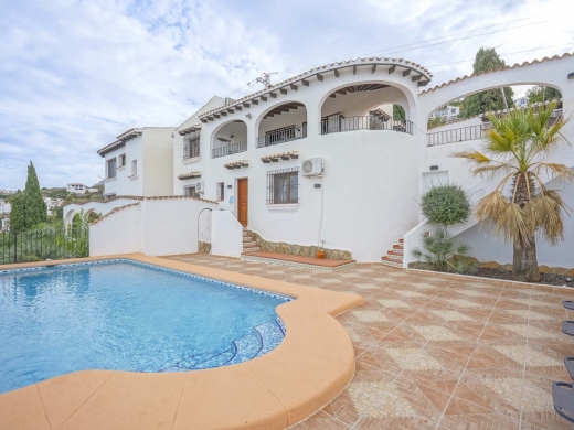 5 bed villa in Pego