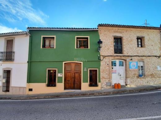 3 bed townhouse in Alcalalí